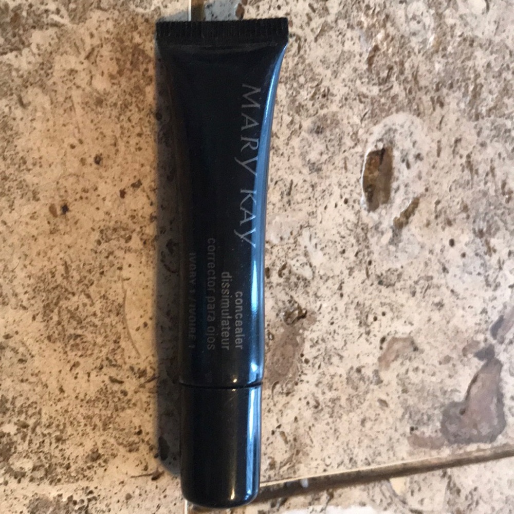 Mary Kay concealer